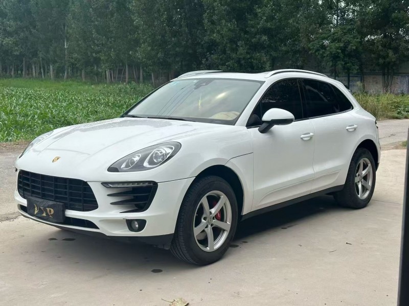 新乡16年保时捷Macan4