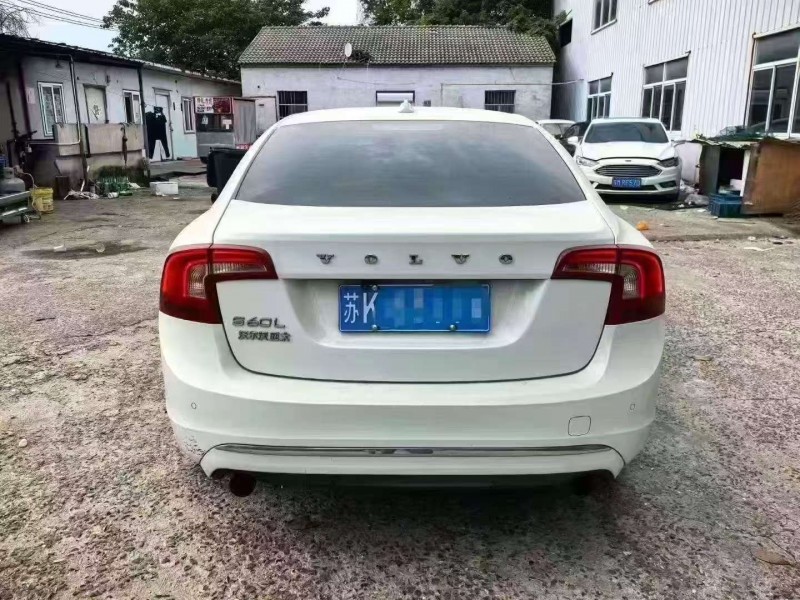 苏州15年沃尔沃S60L9