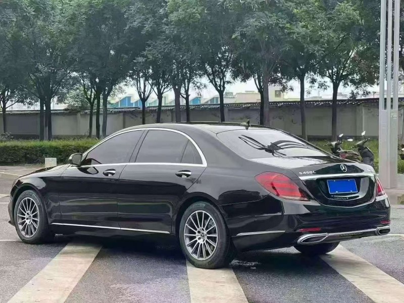延安18年奔驰S7