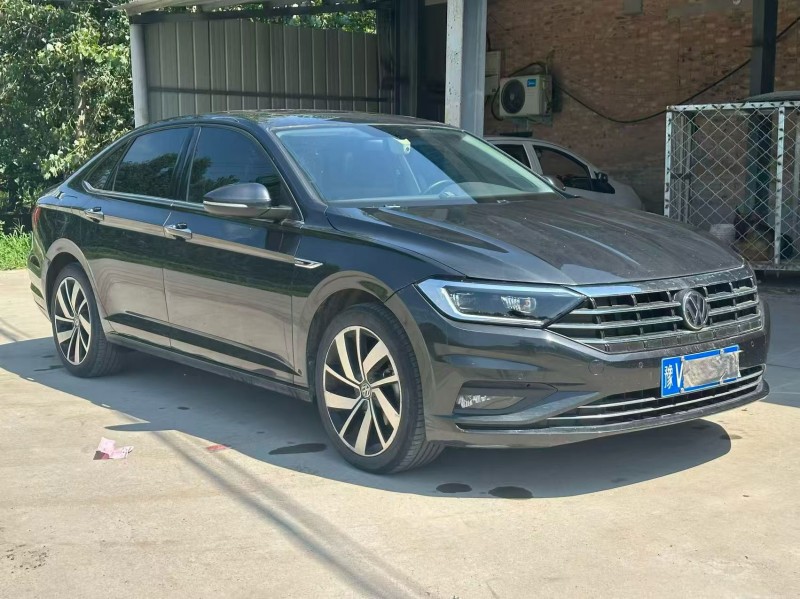 新乡22年大众速腾2