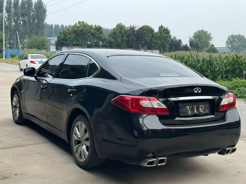 新乡14年英菲尼迪Q709