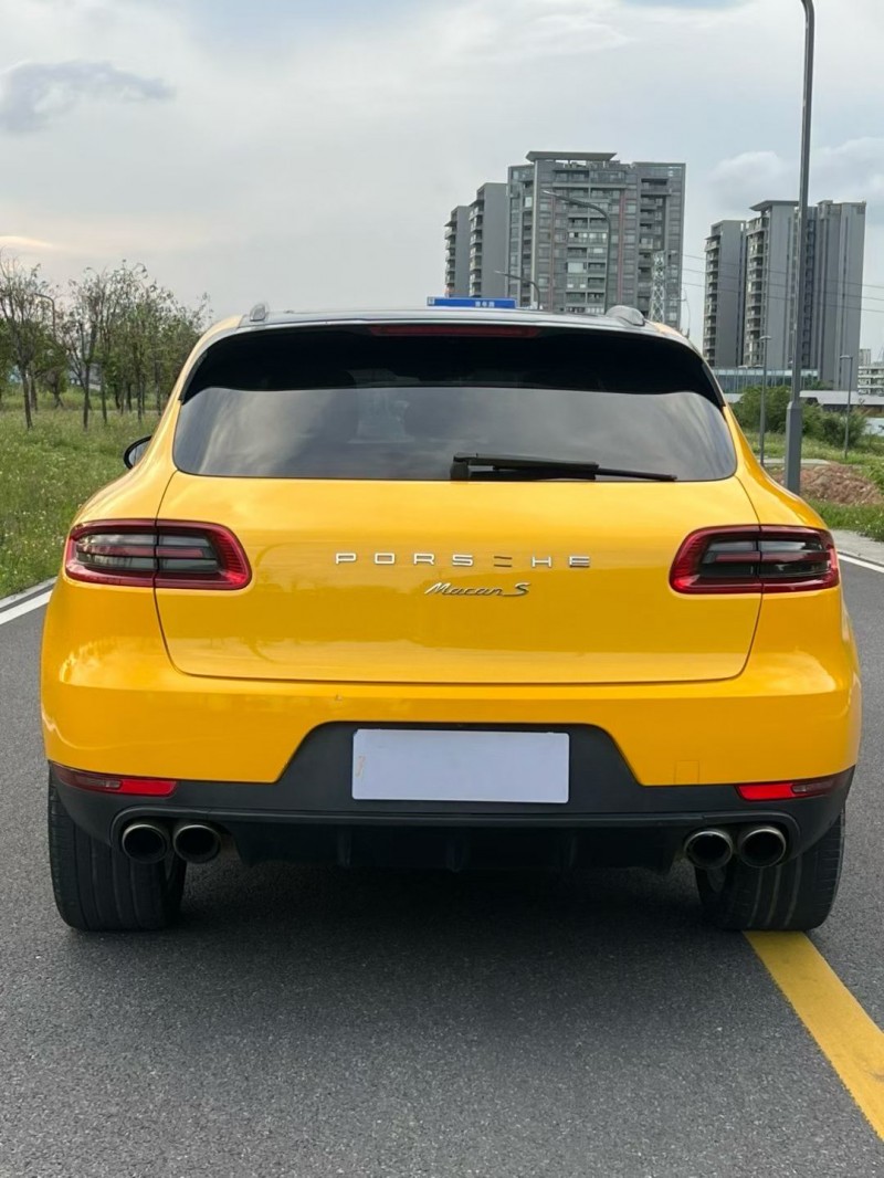 江门14年保时捷Macan9