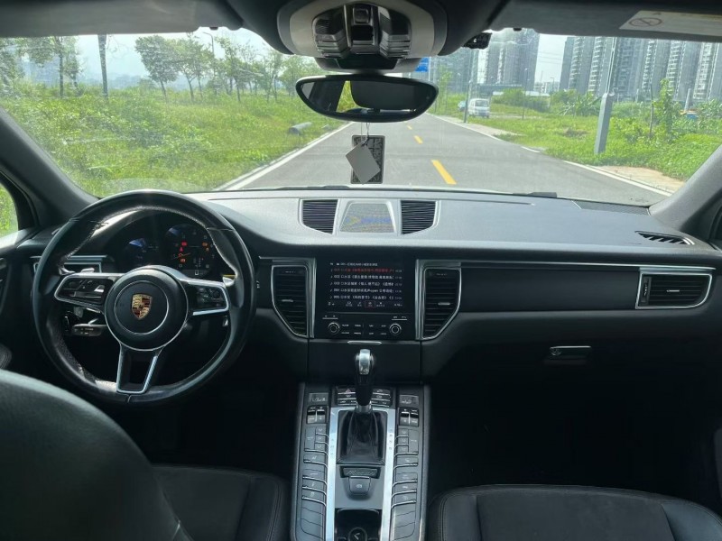 江门17年保时捷Macan7
