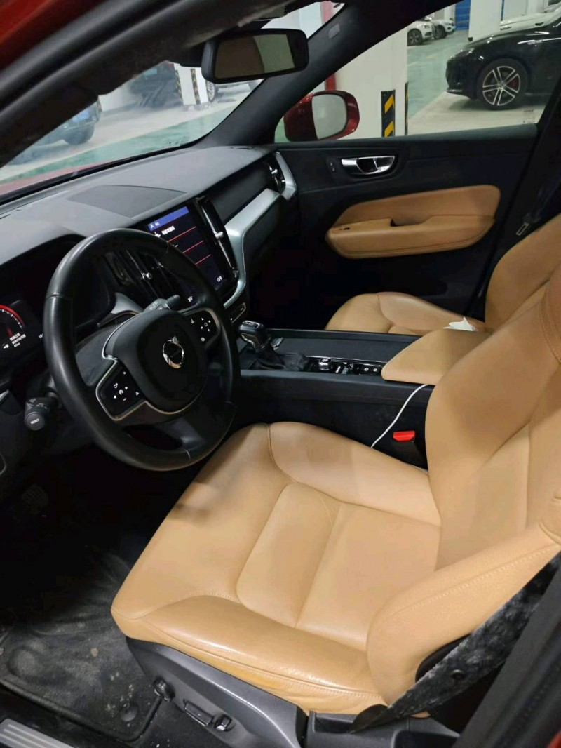 重庆18年沃尔沃XC606