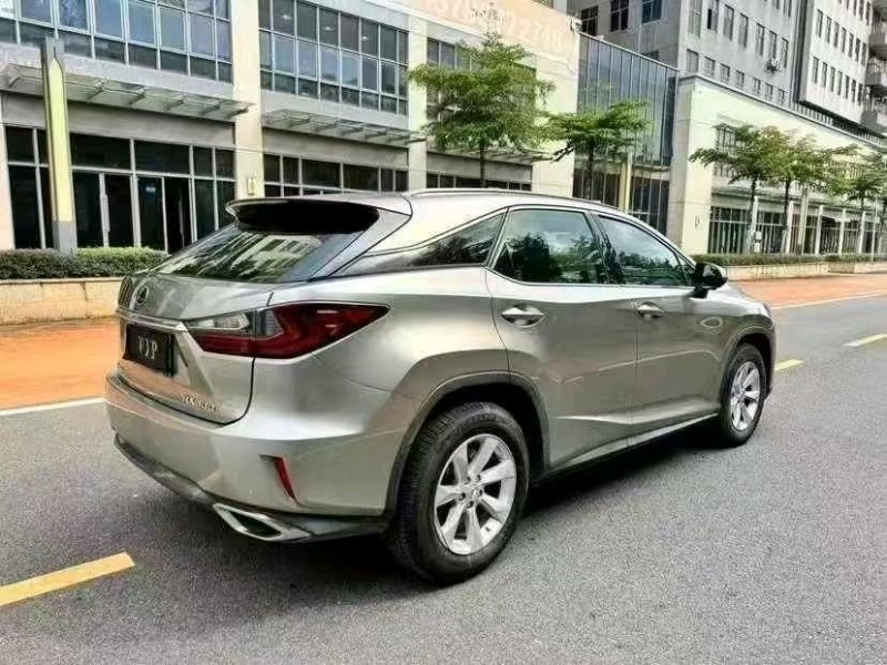 广州16年雷克萨斯RX8