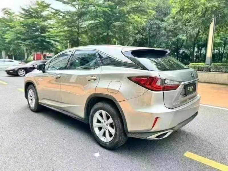 广州16年雷克萨斯RX9