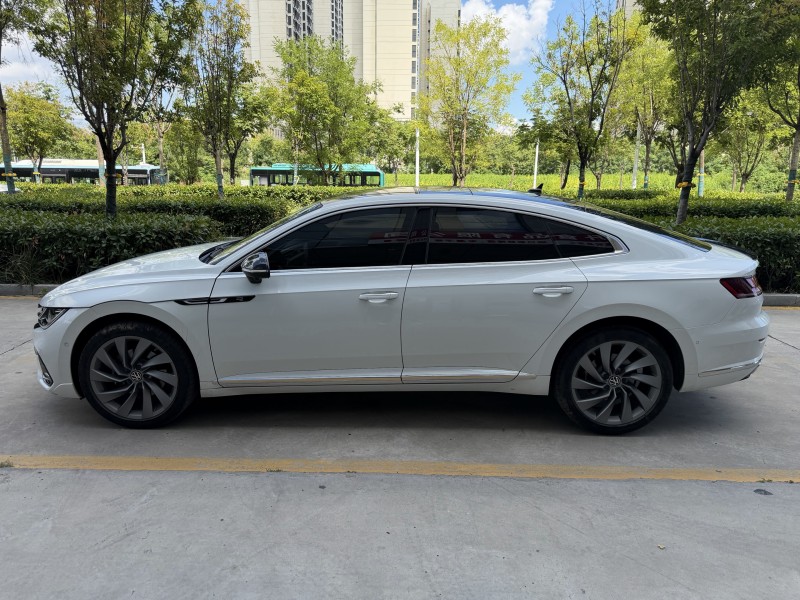 济宁25年大众CC5