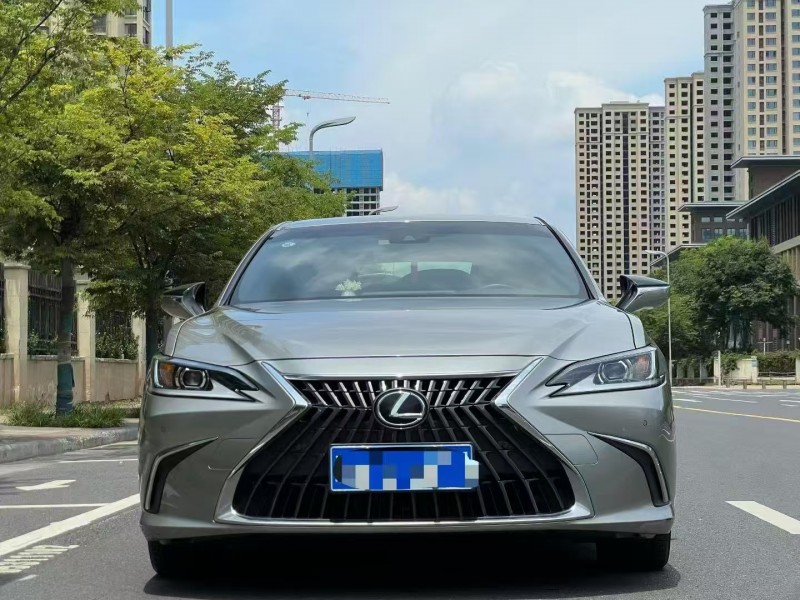 郑州23年雷克萨斯ES1
