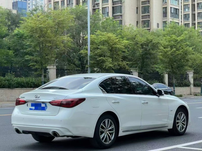 郑州20年英菲尼迪Q50L8