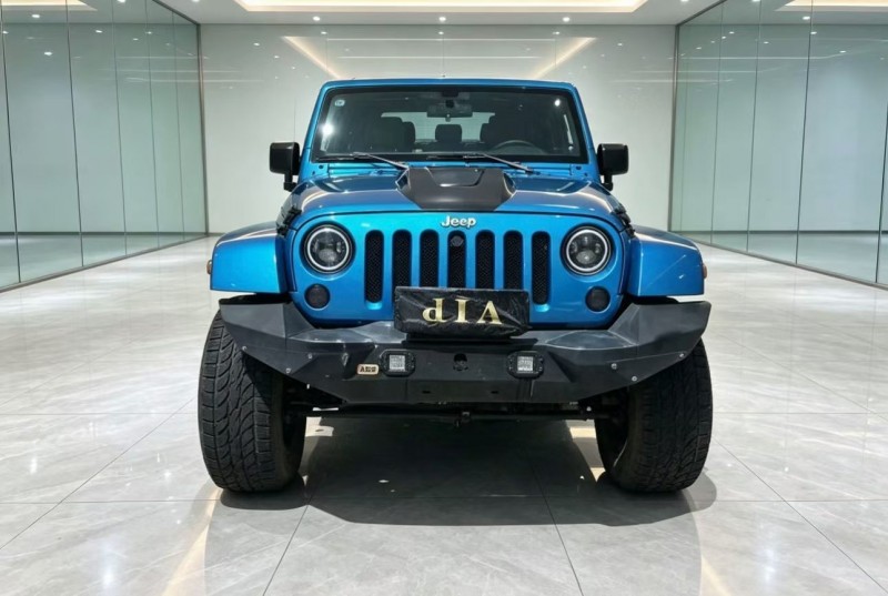 青岛15年Jeep牧马人1