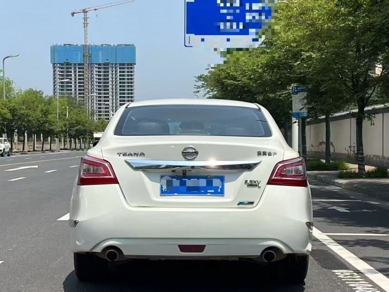 郑州16年日产天籁9