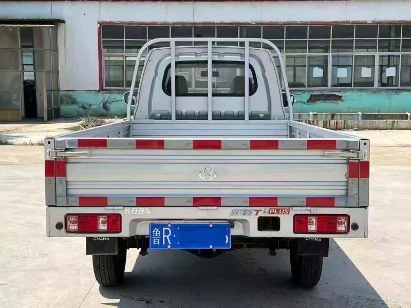 菏泽25年长安汽车新豹9