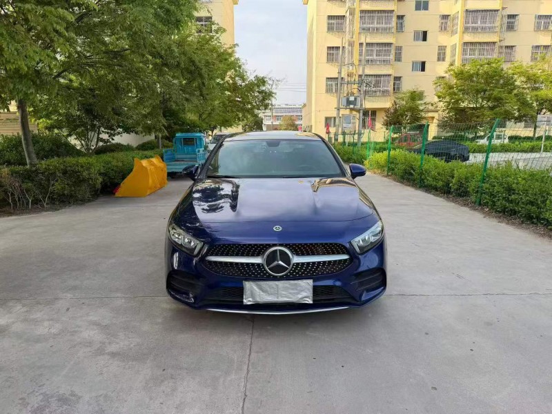 徐州21年奔驰A1
