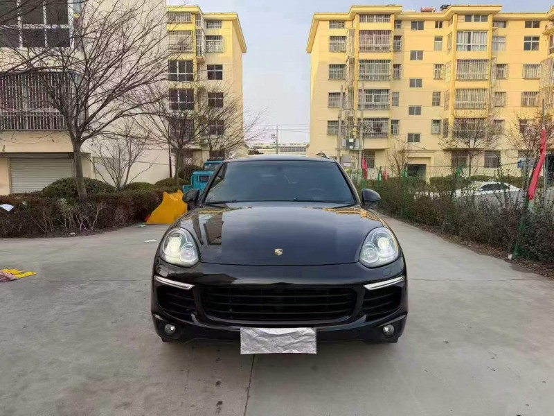 徐州17年保时捷卡宴1