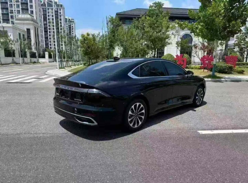 苏州25年林肯Z8