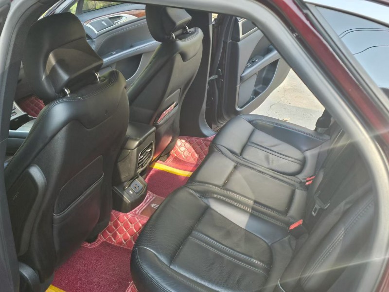 济宁18年林肯MKZ5