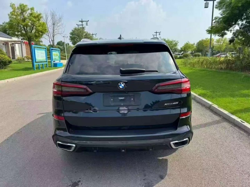 东营21年宝马X59