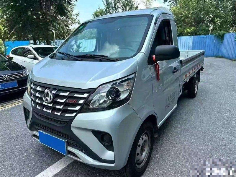 鹤壁26年长安汽车新豹MINI2