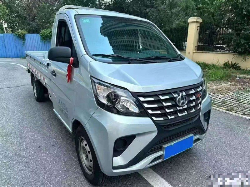 鹤壁26年长安汽车新豹MINI3