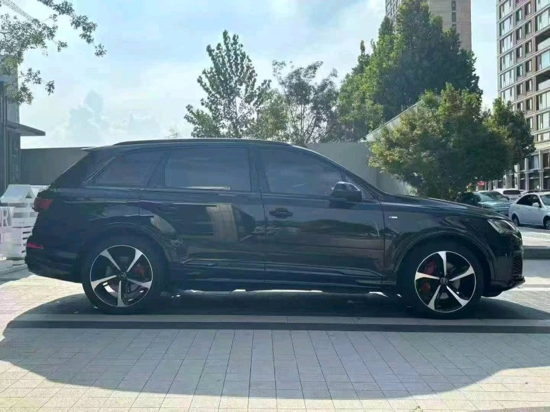 徐州23年奥迪Q78