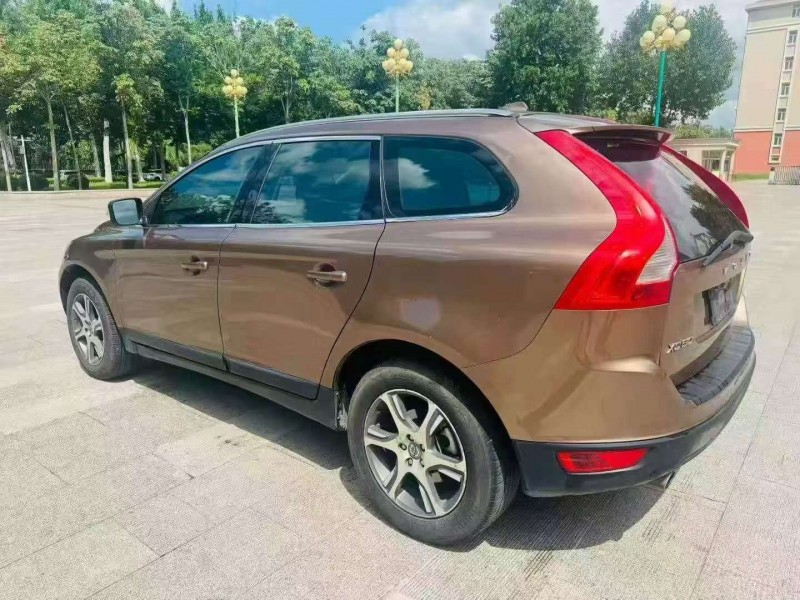 潍坊12年沃尔沃XC608