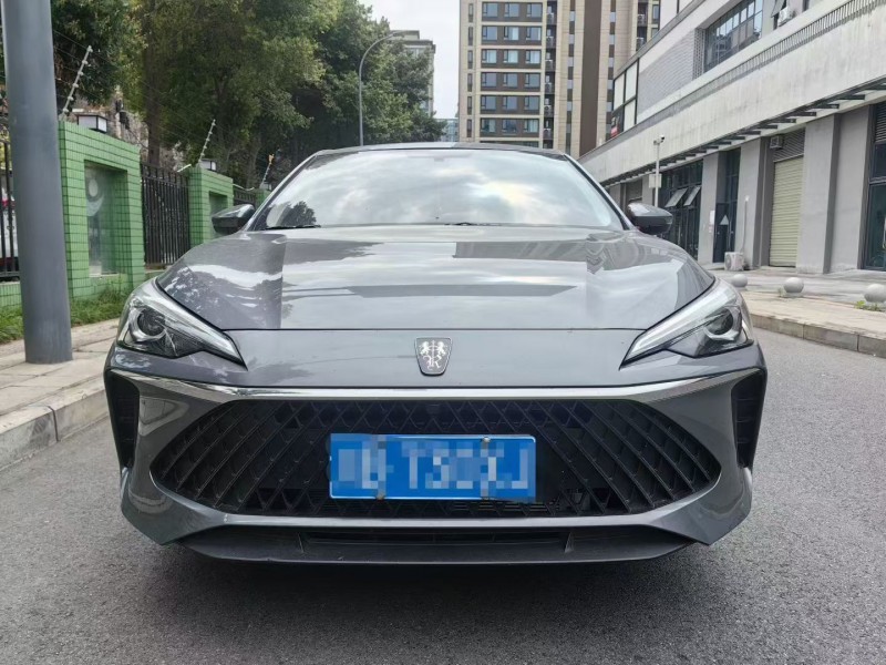 成都25年荣威i51