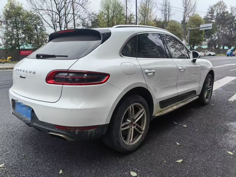 成都15年保时捷Macan7