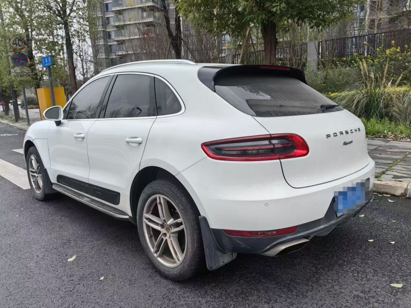 成都15年保时捷Macan8