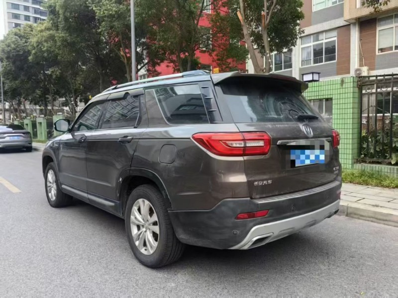 成都17年长安汽车CS957