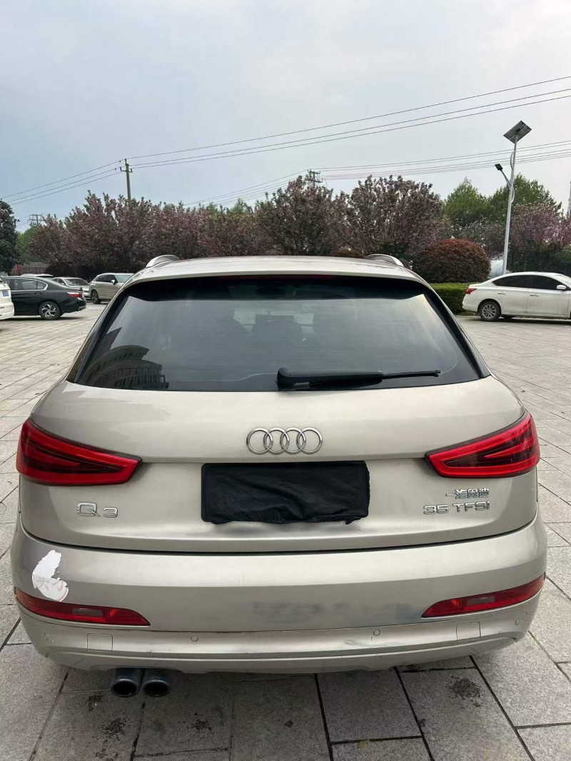 宜昌15年奥迪Q38
