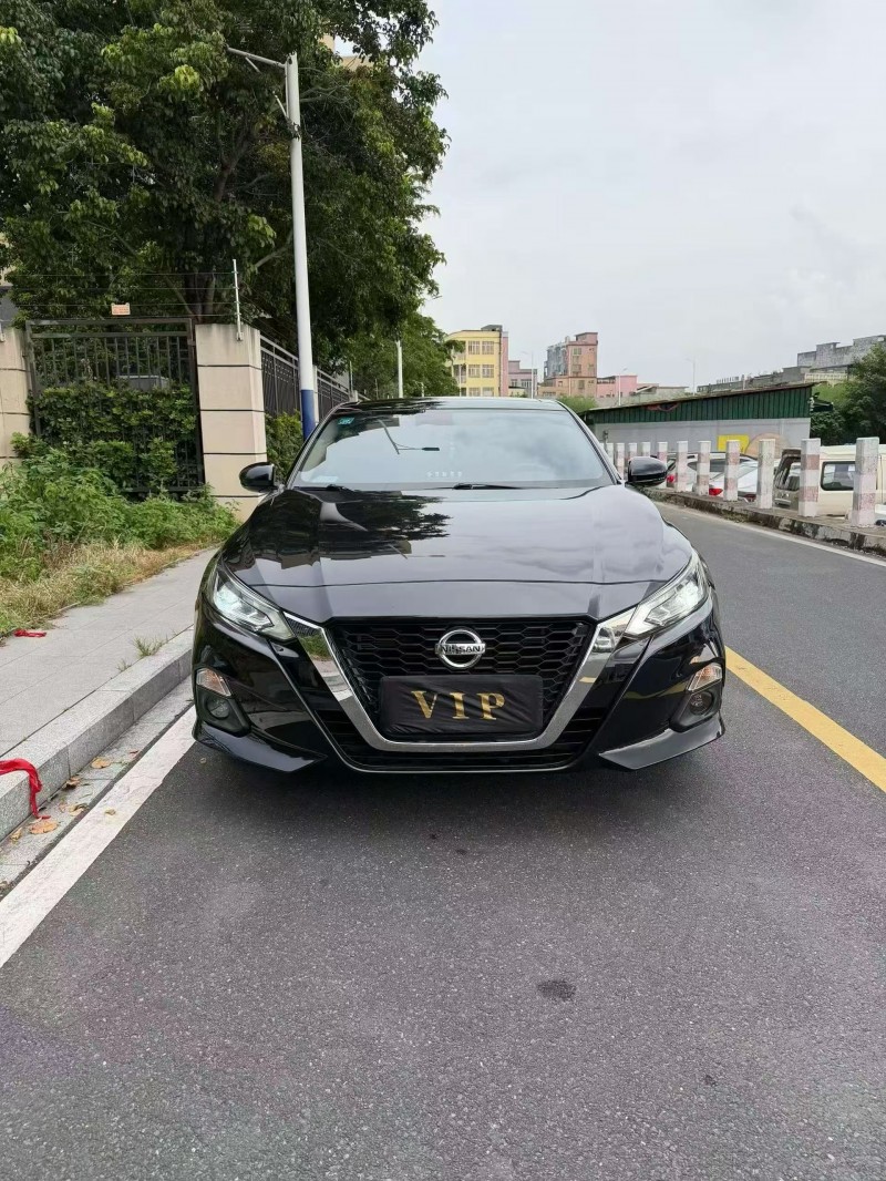 广州22年日产天籁1