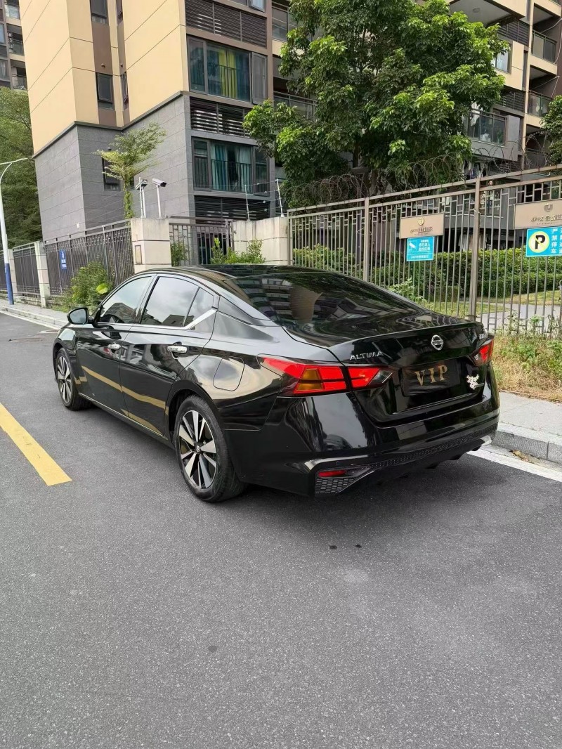 广州22年日产天籁7