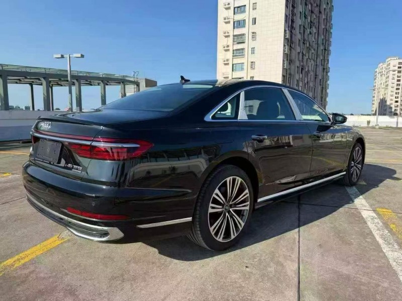 南通26年奥迪A8L9