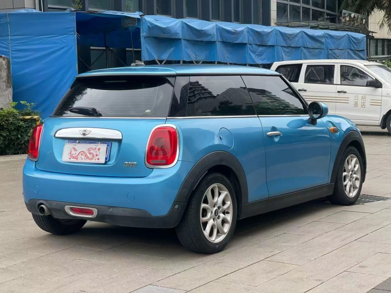 佛山16年MINIONE8