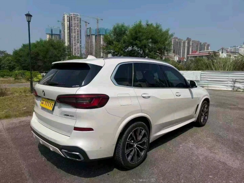南宁19年宝马X58