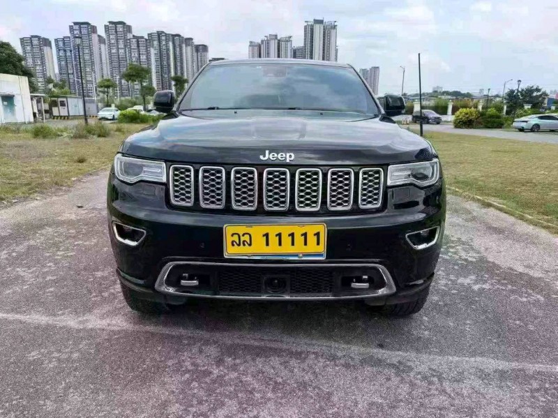 南宁18年Jeep大切诺基1