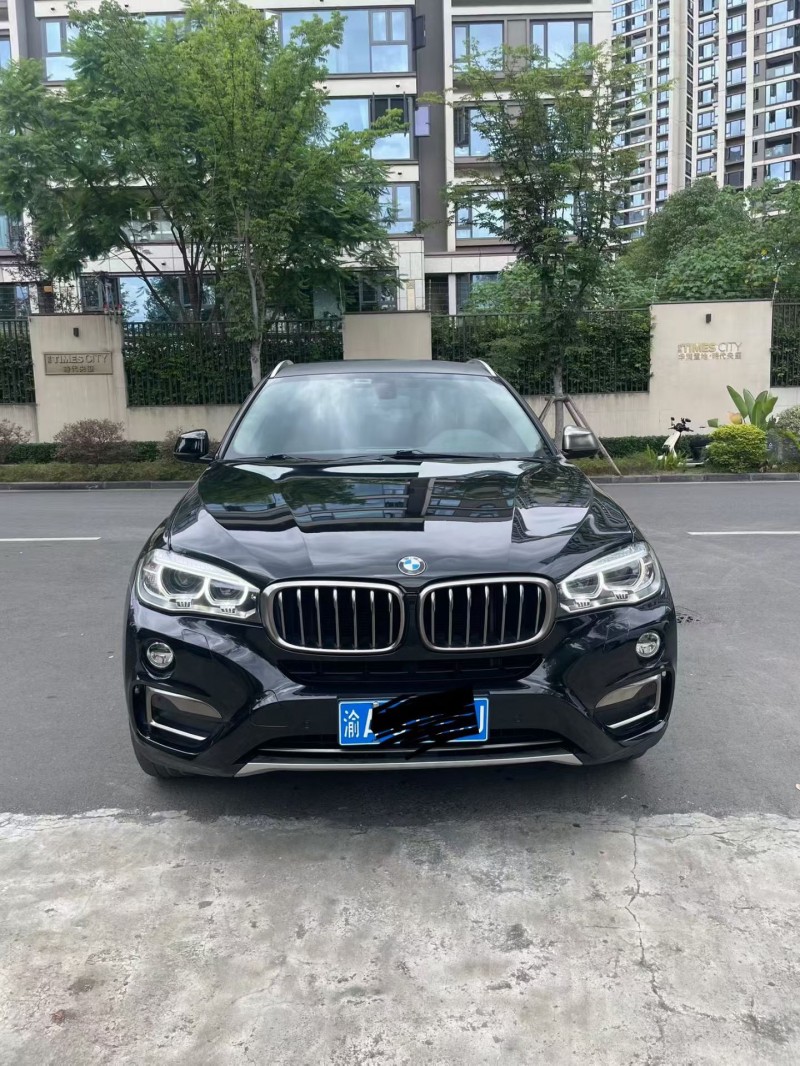成都18年宝马X61