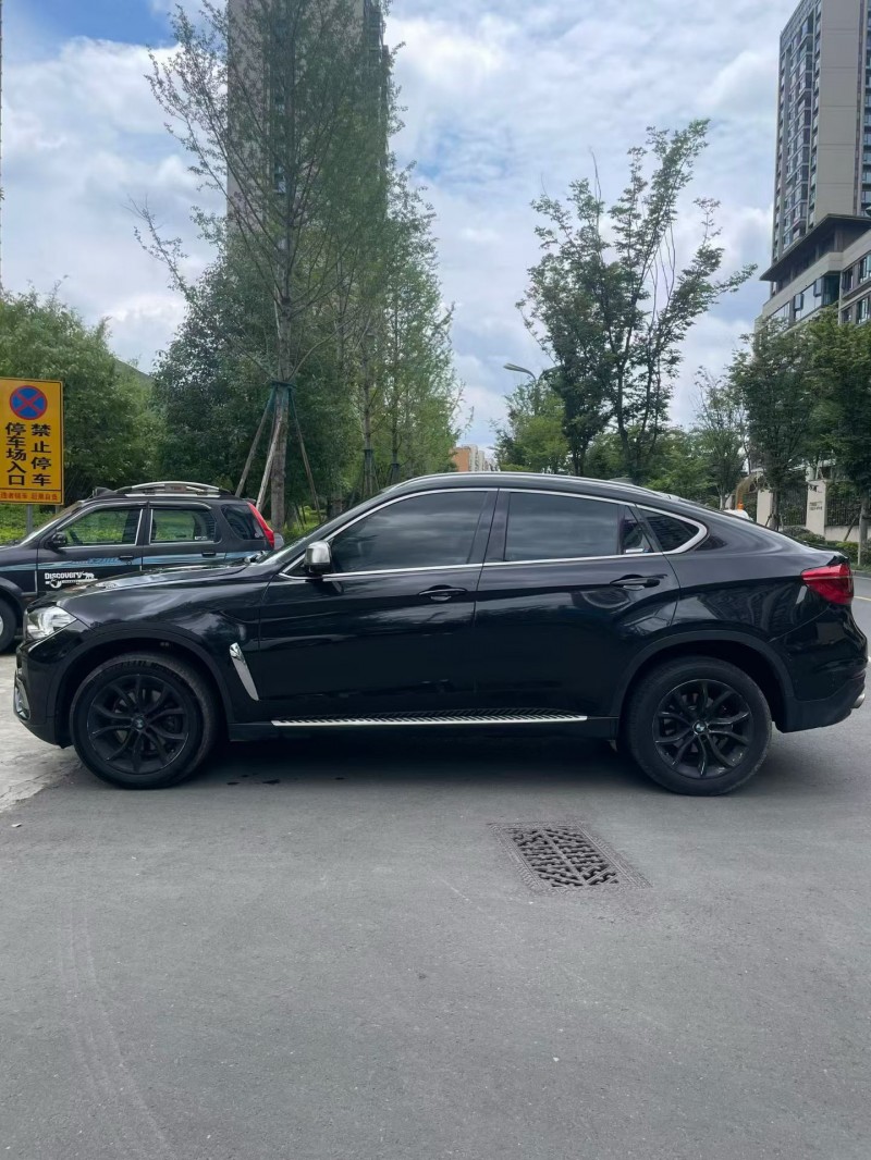 成都18年宝马X63
