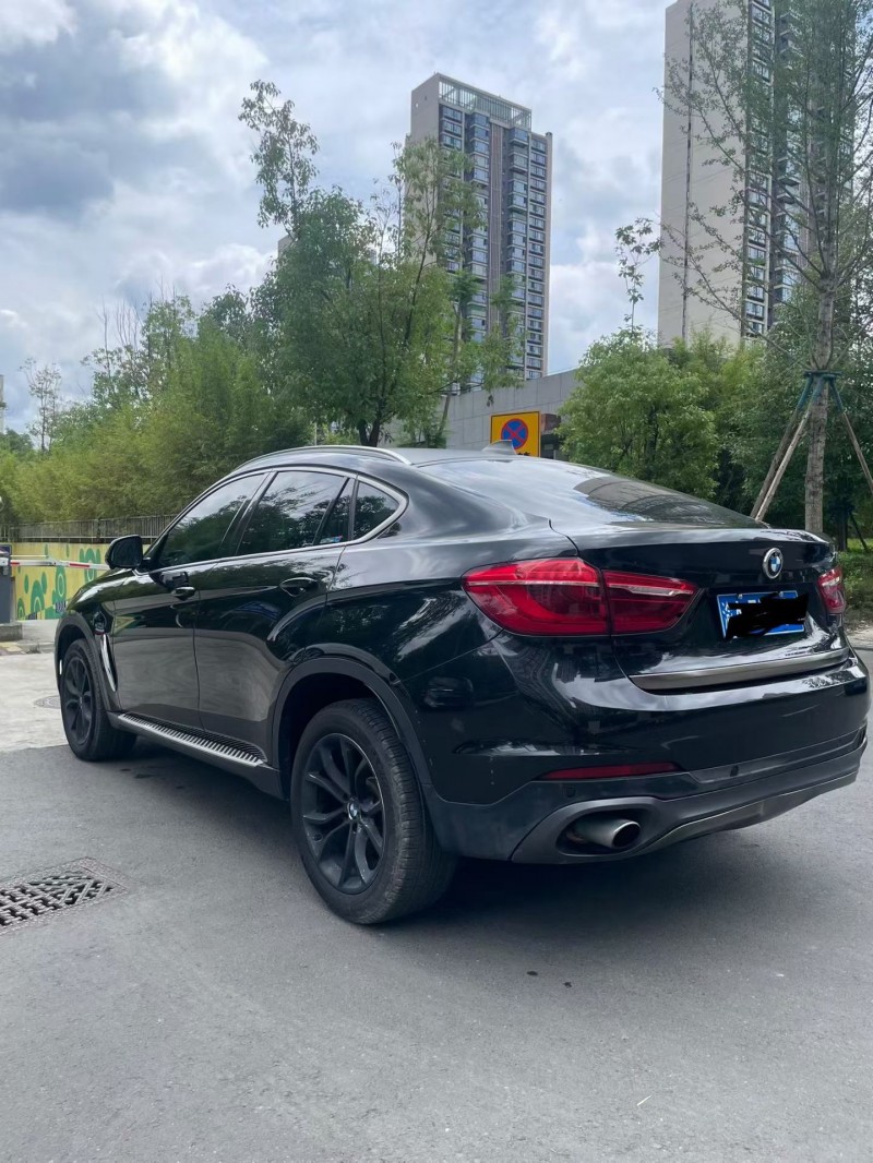 成都18年宝马X67