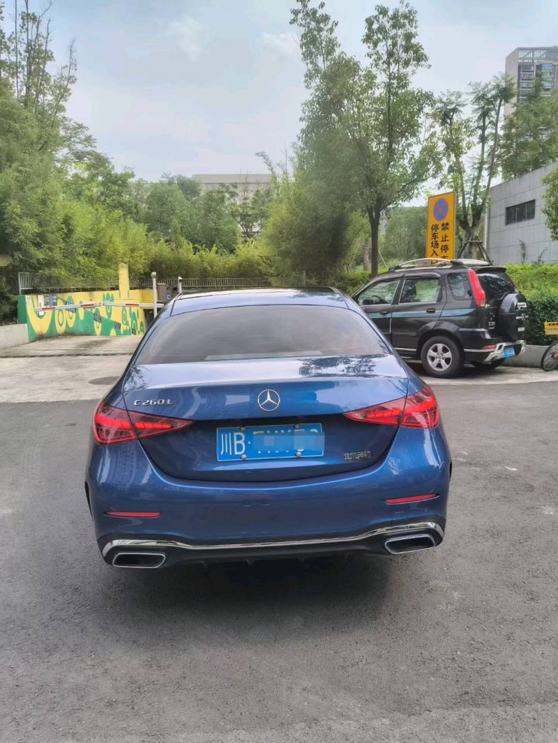 成都24年奔驰C6