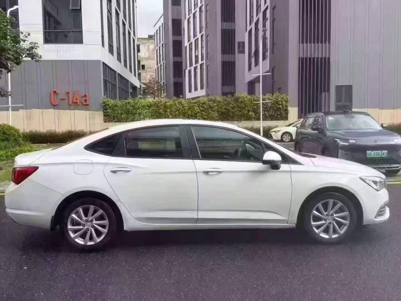 广州20年别克威朗6