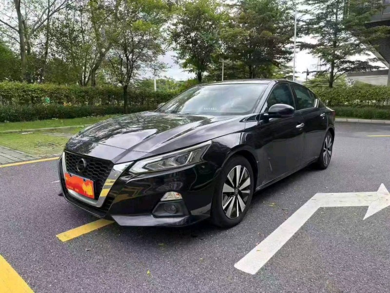 广州21年日产天籁3