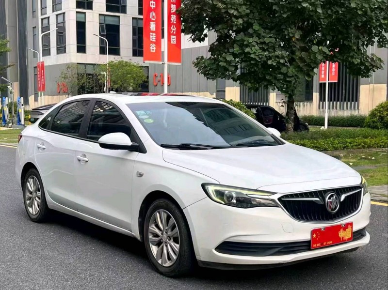 广州18年别克英朗2