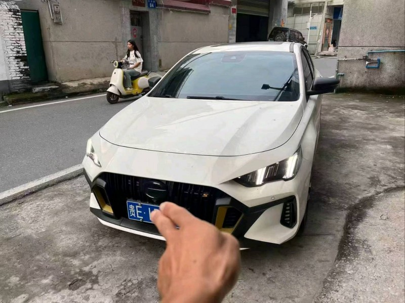 广州23年传祺影豹1