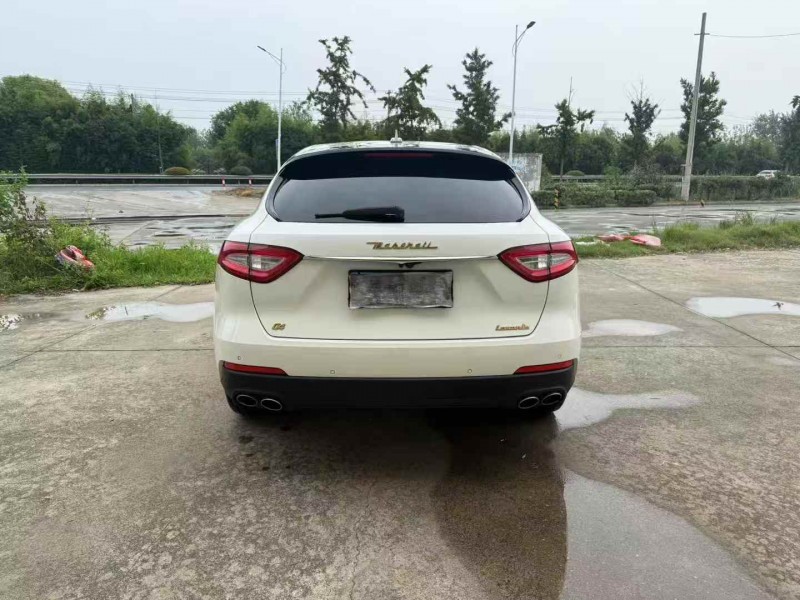 徐州21年玛莎拉蒂Levante9
