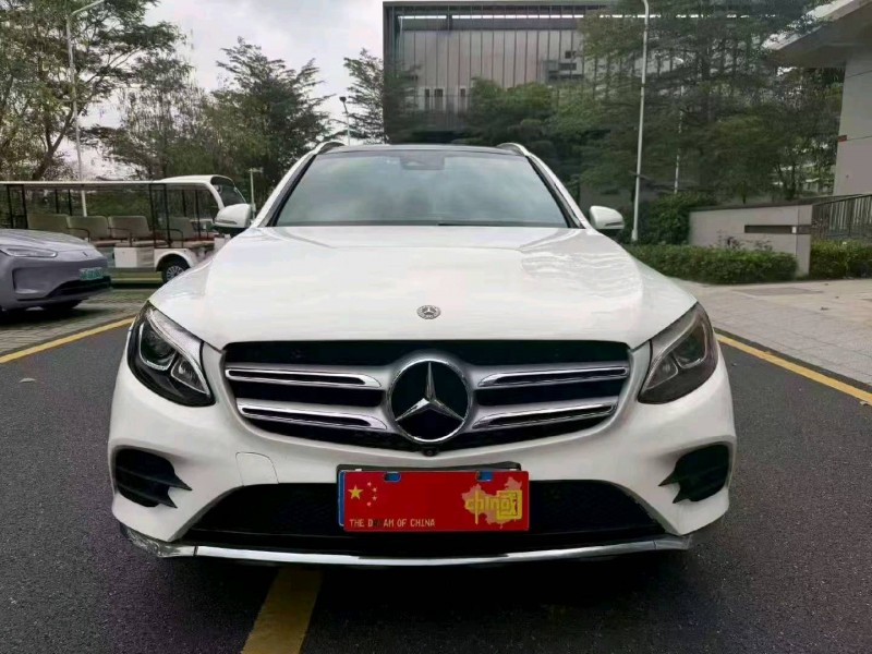 广州19年奔驰GLC1