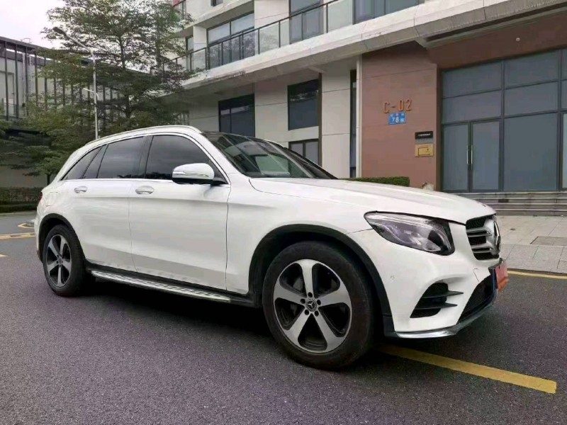 广州19年奔驰GLC2