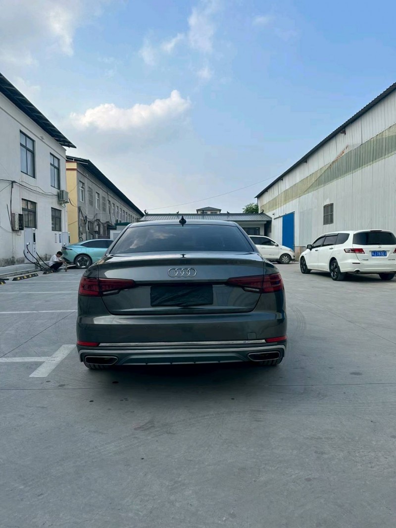 新乡20年奥迪A4L9