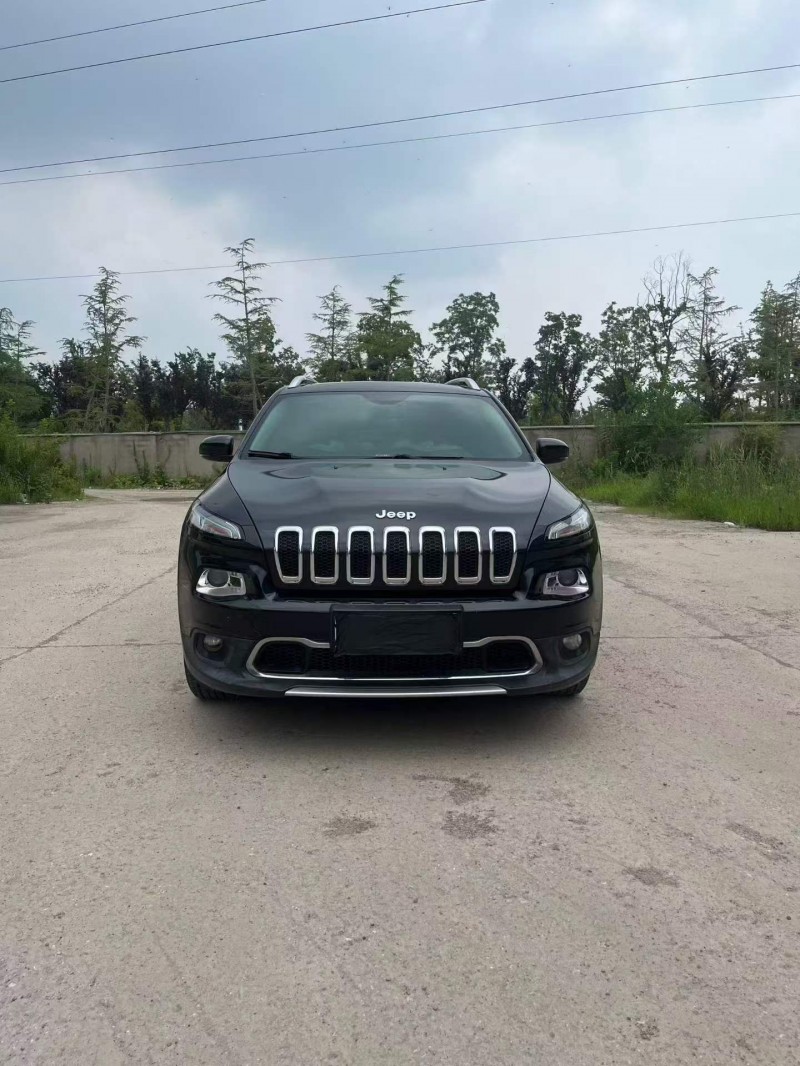 徐州18年Jeep自由光1