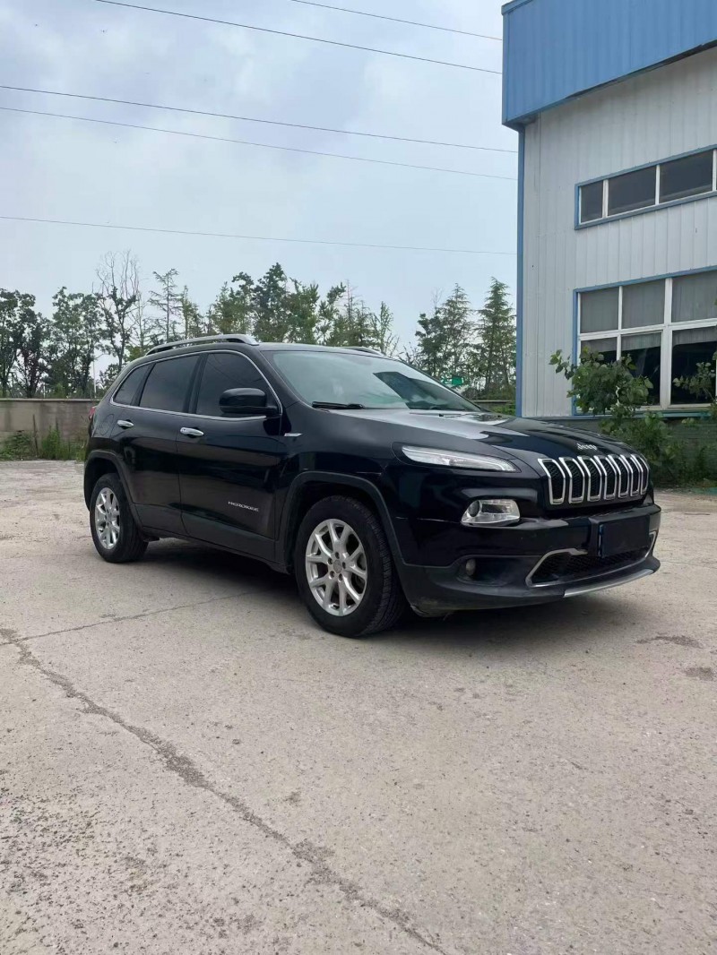 徐州18年Jeep自由光2